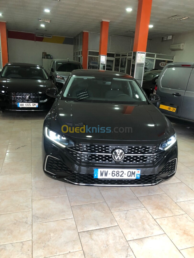 Volkswagen Passat 2024 Carat