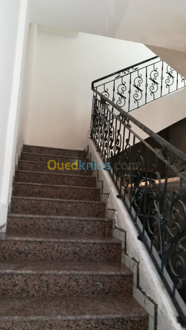 Location Appartement F3 Tipaza Khemisti