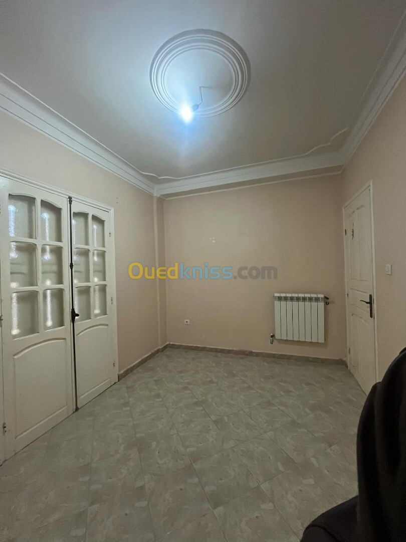 Location Appartement F3 Tipaza Khemisti