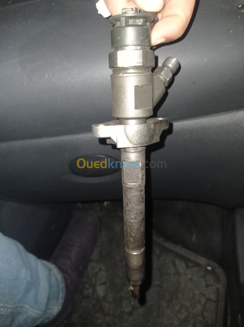 Injecteur 1.6 hdi 90 cv