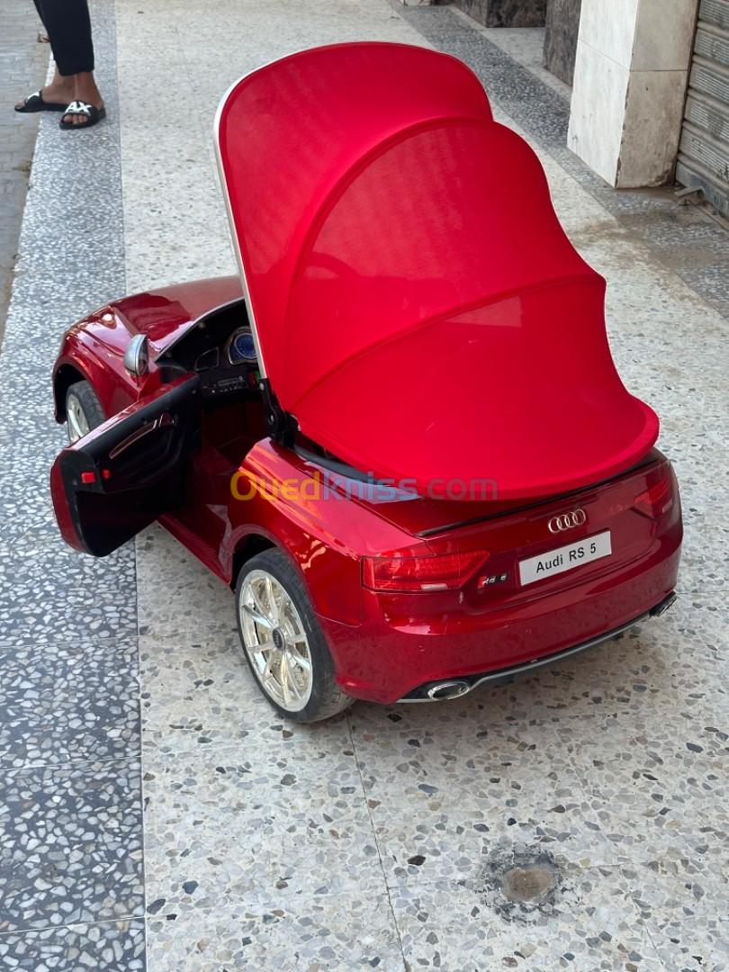 Voiture pour enfants audi