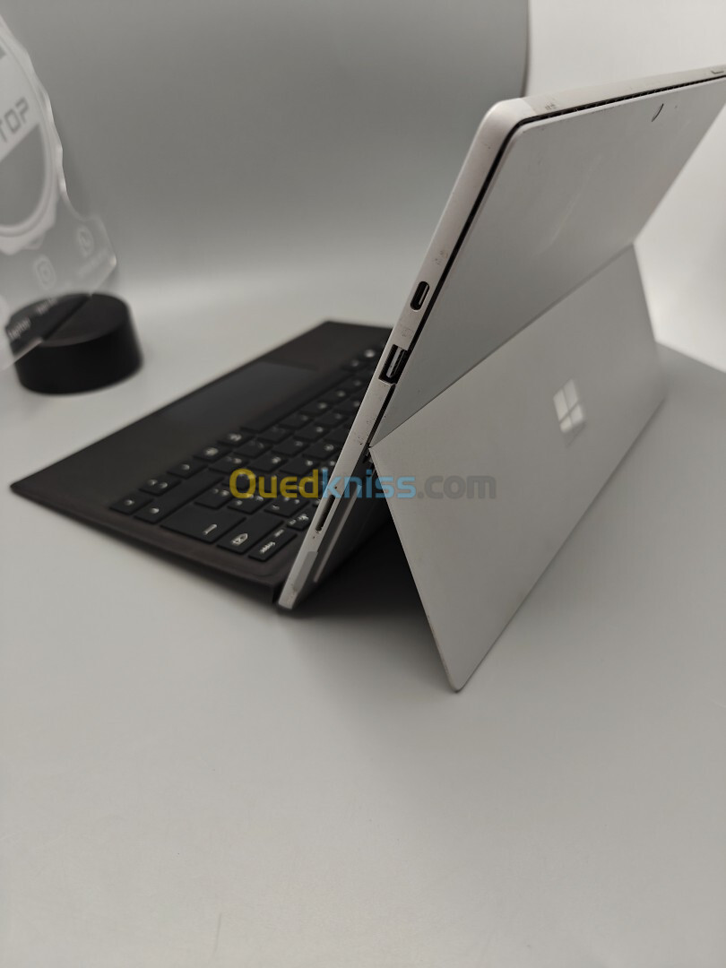 Surface Pro 7 Plus i5 11th 1135G7 8GB 256GB SSD 12.3" 3K UHD TACTILE CONVERTIBLE 