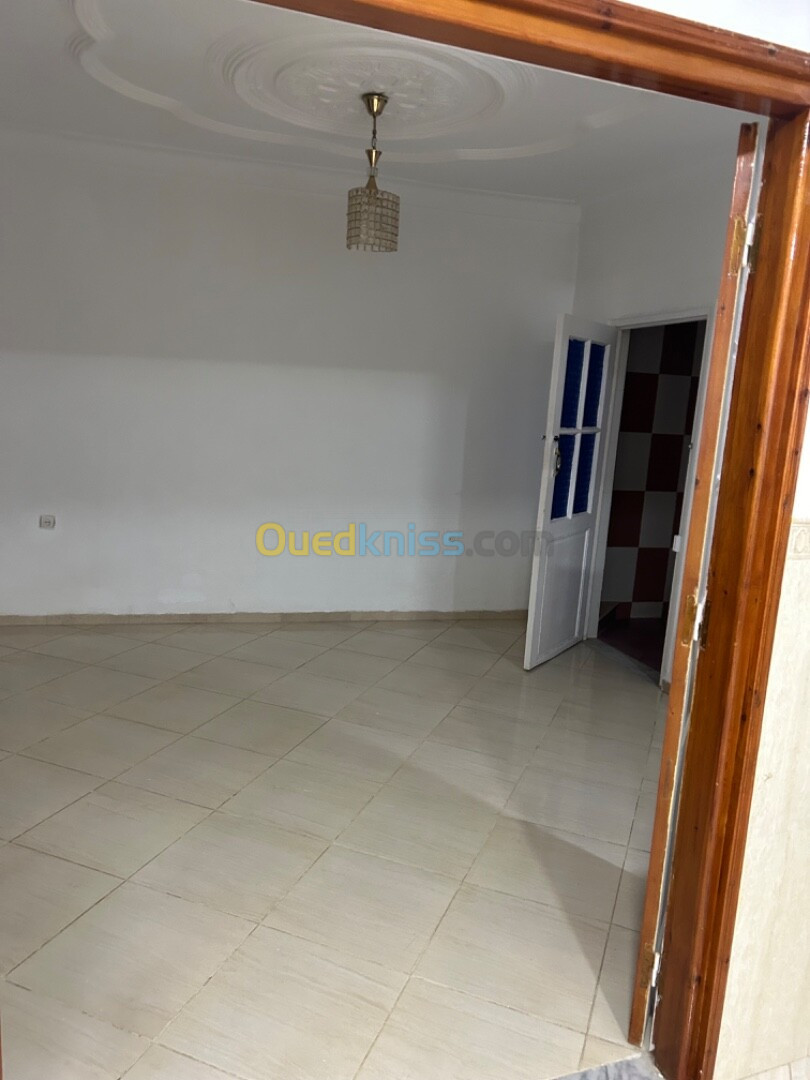 Location Appartement F3 Tipaza Cherchell