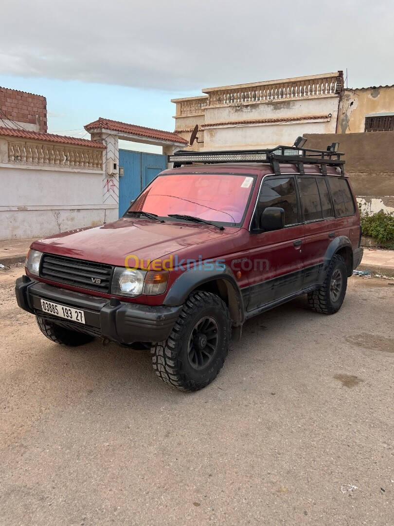 Mitsubishi Pajero Court 1993 Pajero Court