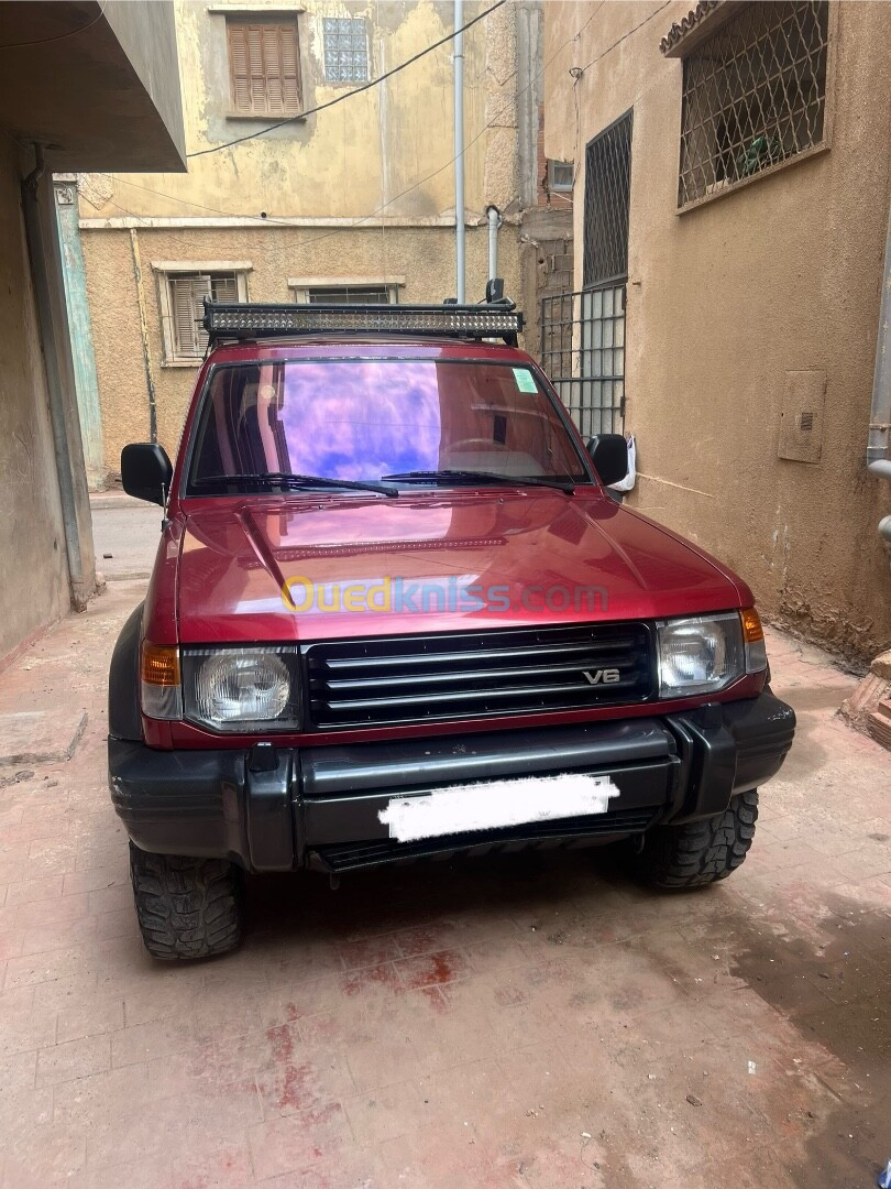 Mitsubishi Pajero Court 1993 Pajero Court