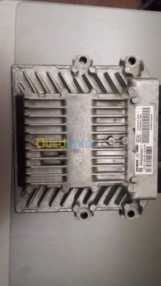 Calculateur siemens sid801