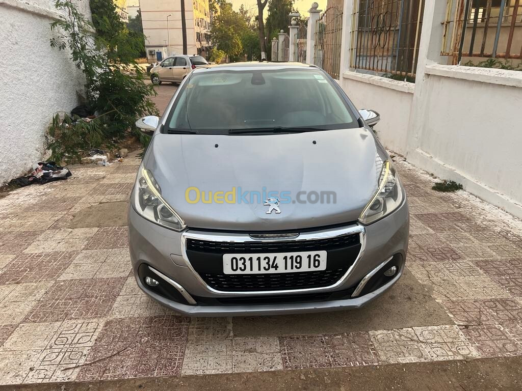 Peugeot 208 2019 Allure Facelift