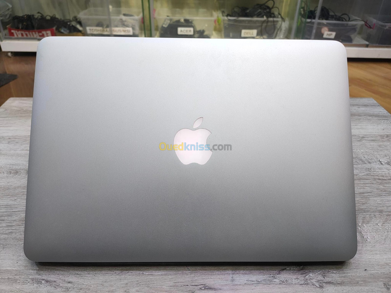 MACBOOK PRO 2015 i7 16GB/512SSD 13.3Pouce cycle 261