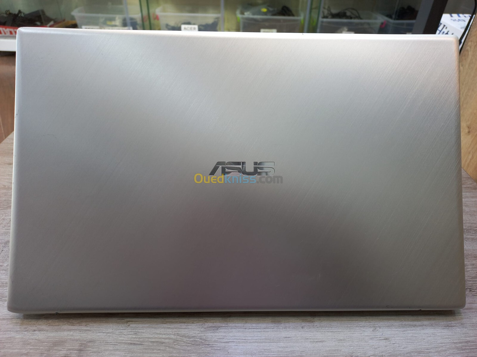 Asus VivoBook x712UA. AMD  ryzen 7/16/512SSD 17P