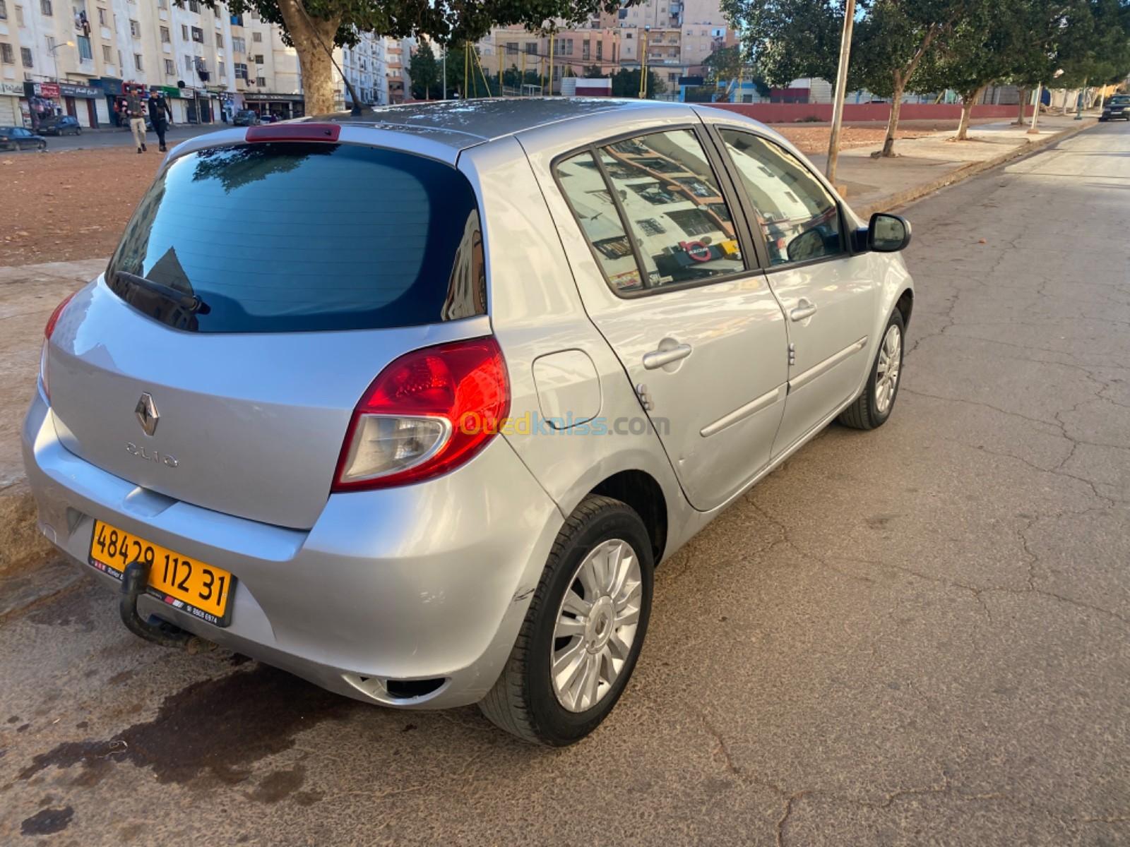 Renault Clio 3 2012 Night and Day