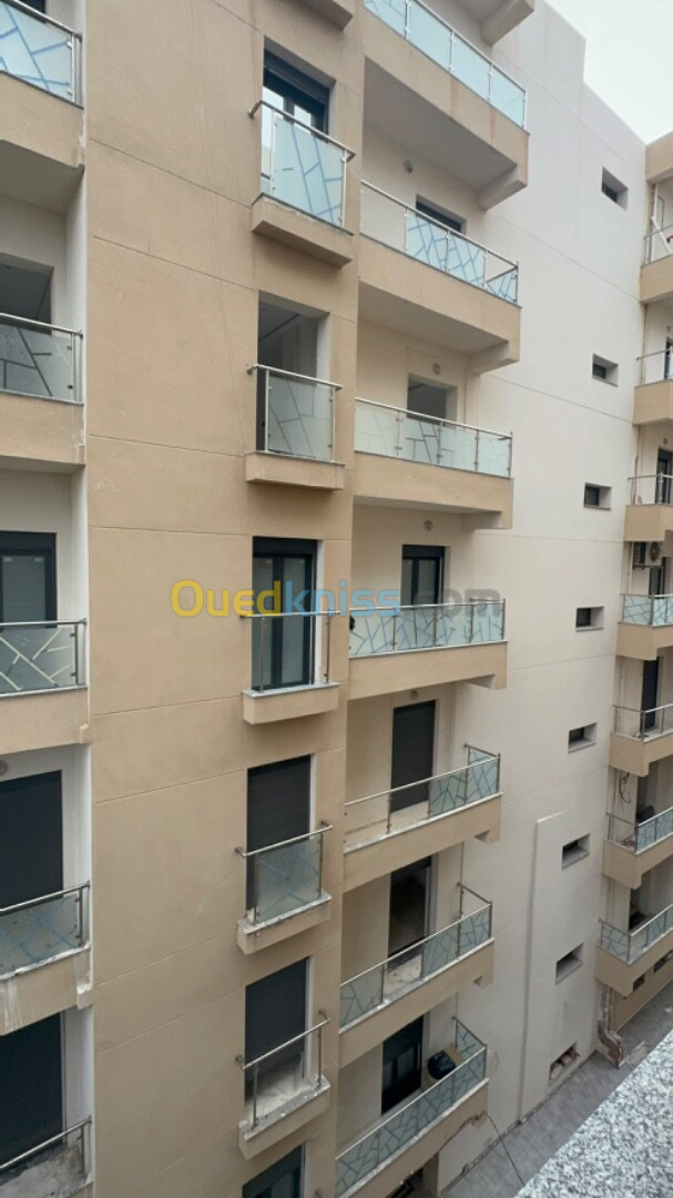 Vente Appartement F4 Alger Bordj el bahri