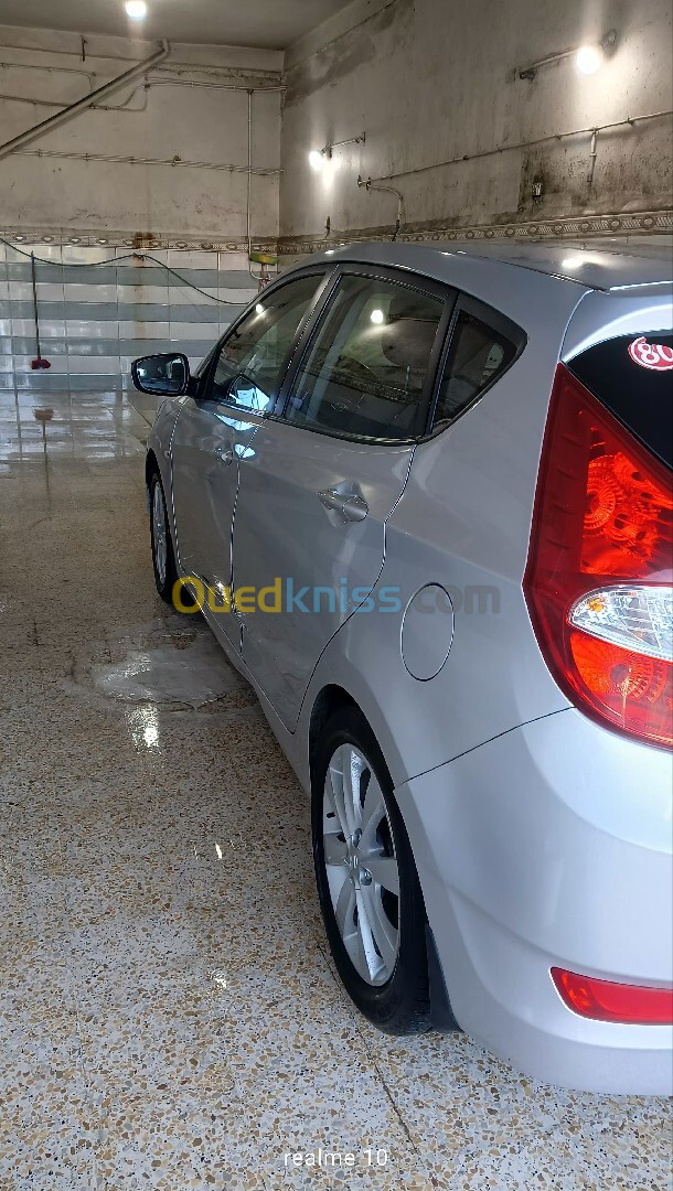 Hyundai Accent RB  4 portes 2017 Accent RB  4 portes