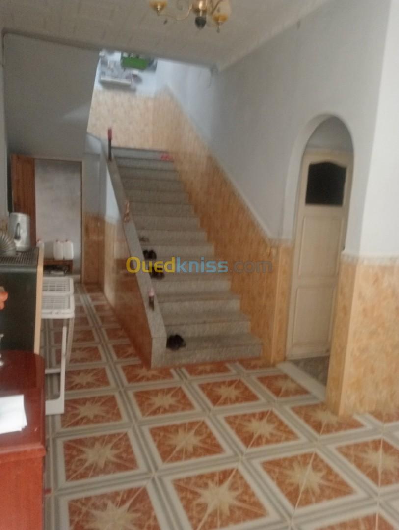 Vente Niveau De Villa F5 Aïn Témouchent Hammam bouhadjar