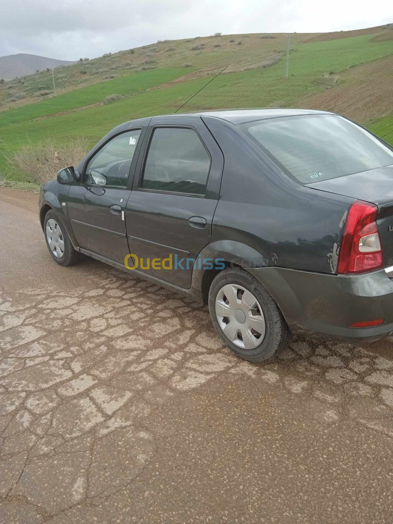 Dacia Logan 2012 Latout