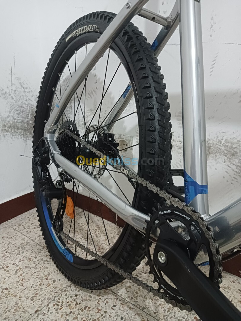 velo vtt Btwin Rockrider ST 530 Nouveau Modele Taille XL 27.5 Neuf 9 Vitesses Hydraulique 