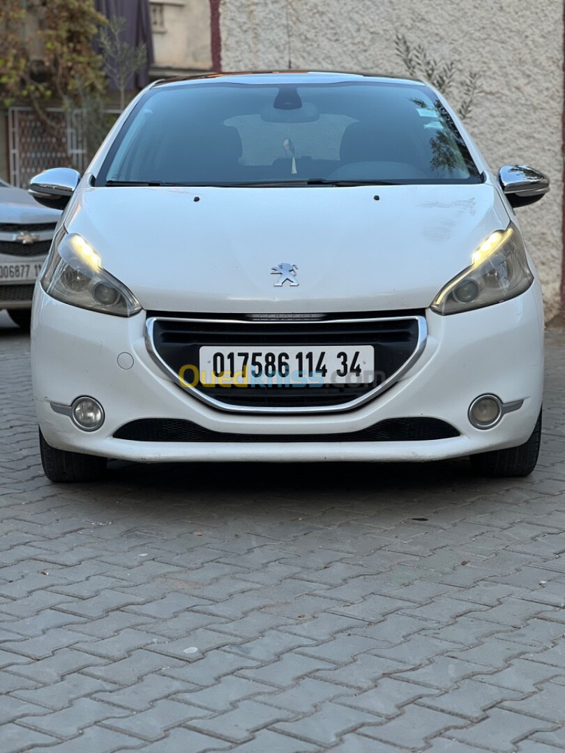 Peugeot 208 2014 Allure