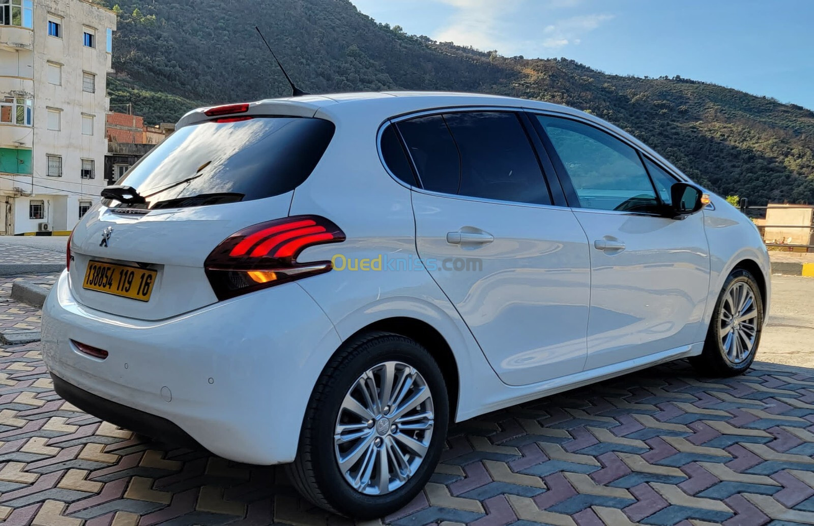 Peugeot 208 2019 Allure Facelift