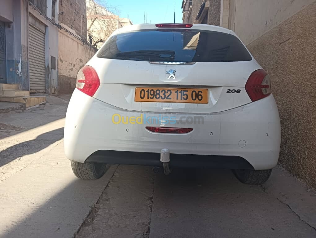 Peugeot 208 2015 208