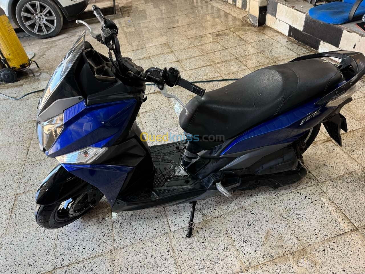 JE 14 UT vespa 