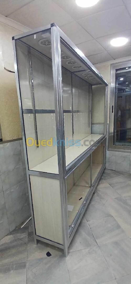 Vitrine en aluminium 