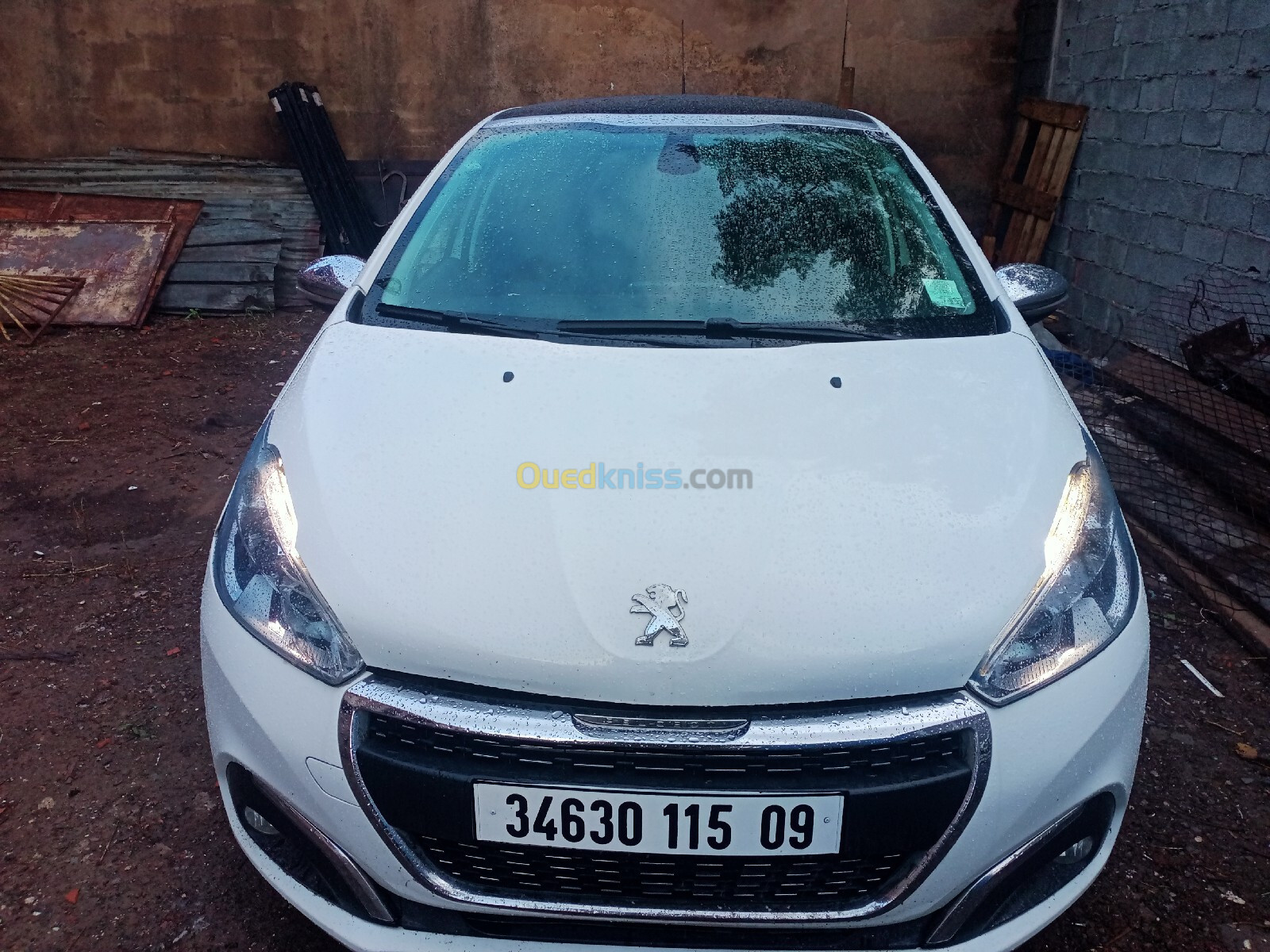 Peugeot 208 2015 Allure Facelift