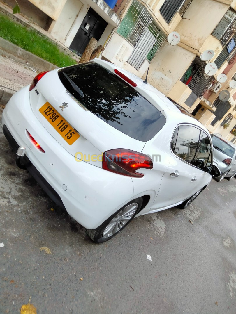 Peugeot 208 2018 Allure