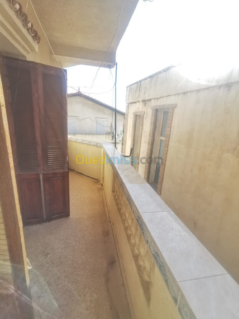 Location Appartement F4 Alger Draria