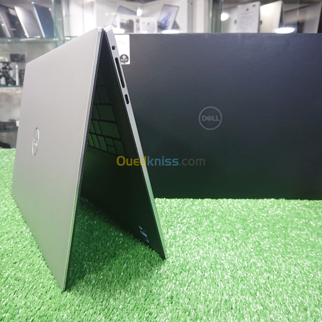 XPS 15" 9520 i9-12900HK RTX 3050 TI 08 GB 64 Gb DDR5 02 To SSD 15.6 pouces UHD+ 