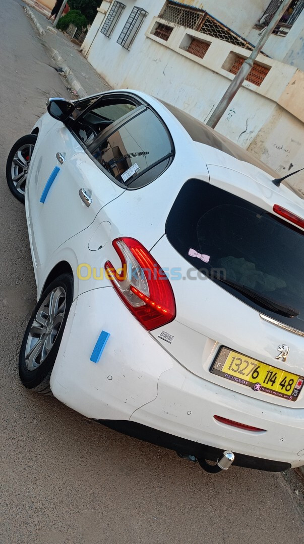 Peugeot 208 2014 Allure