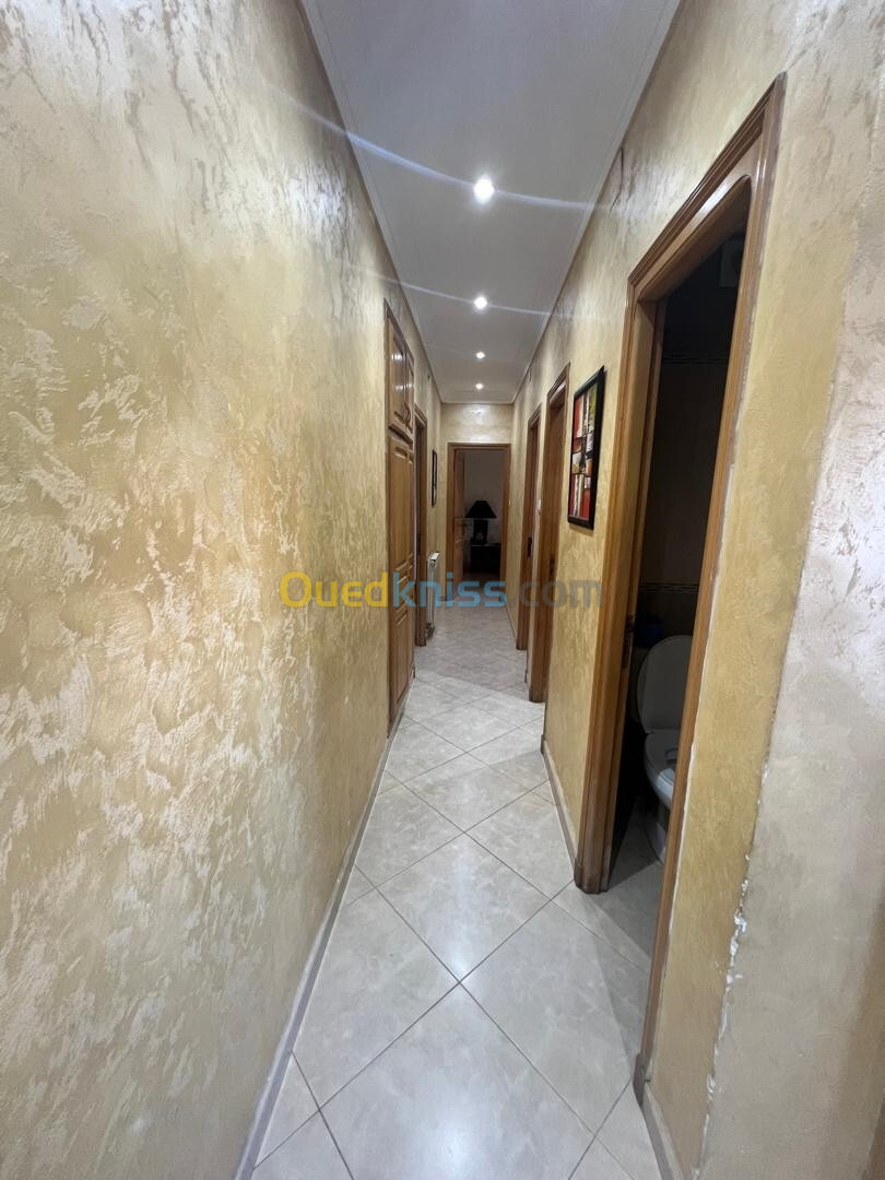 Location Appartement F4 Alger Bab ezzouar