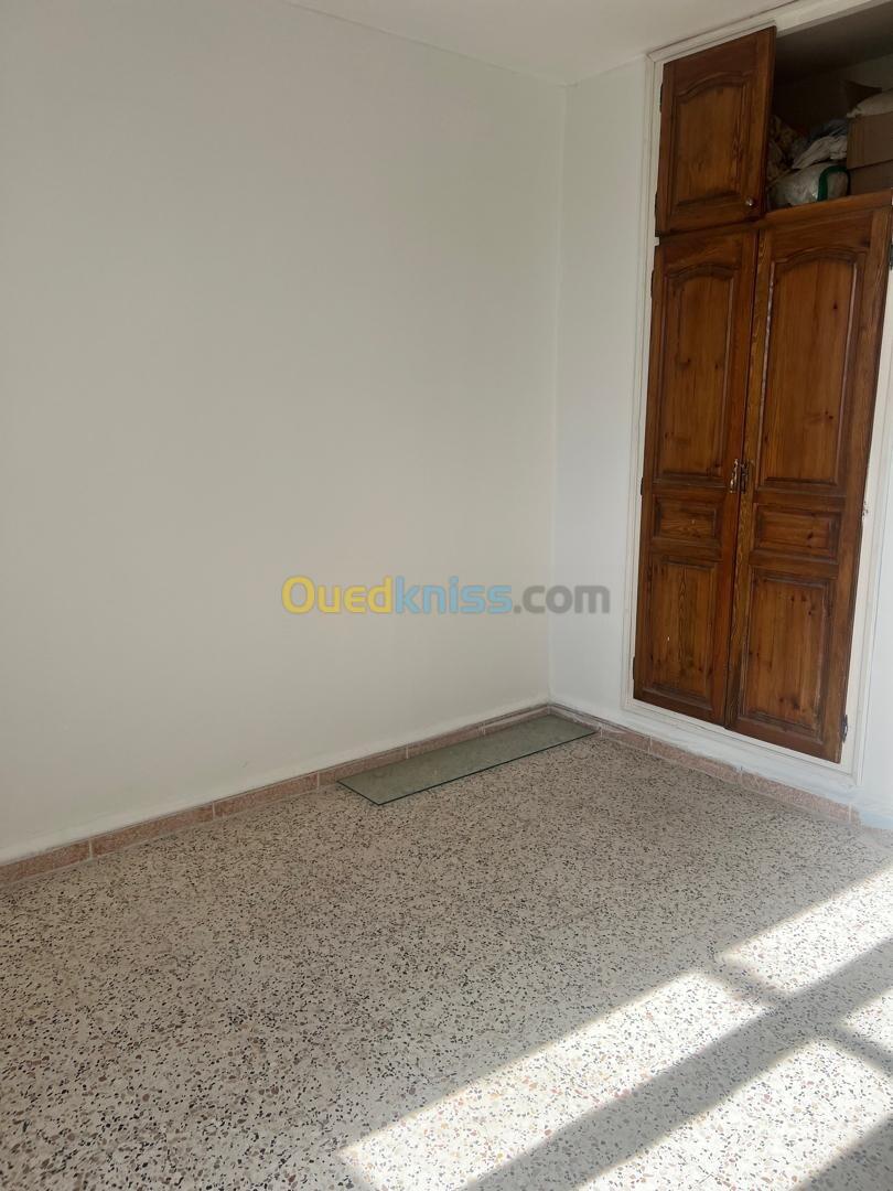 Location Appartement F4 Alger Hraoua