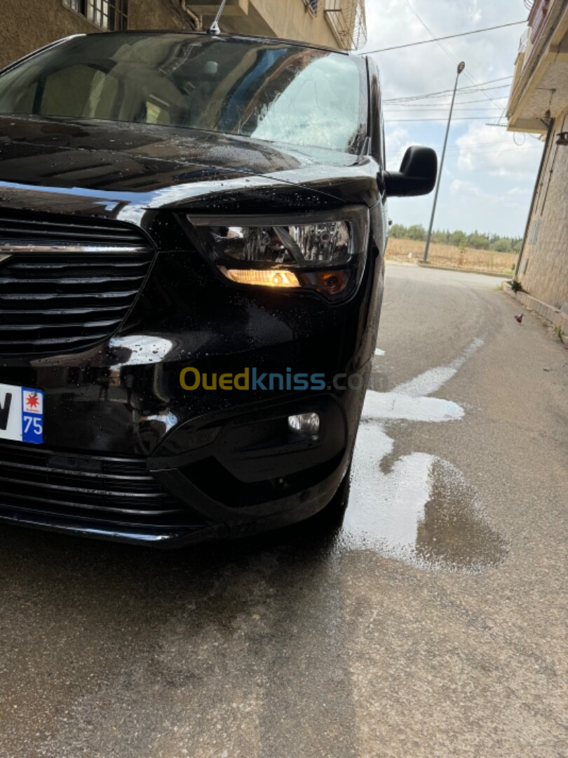 Opel Combo 2021 