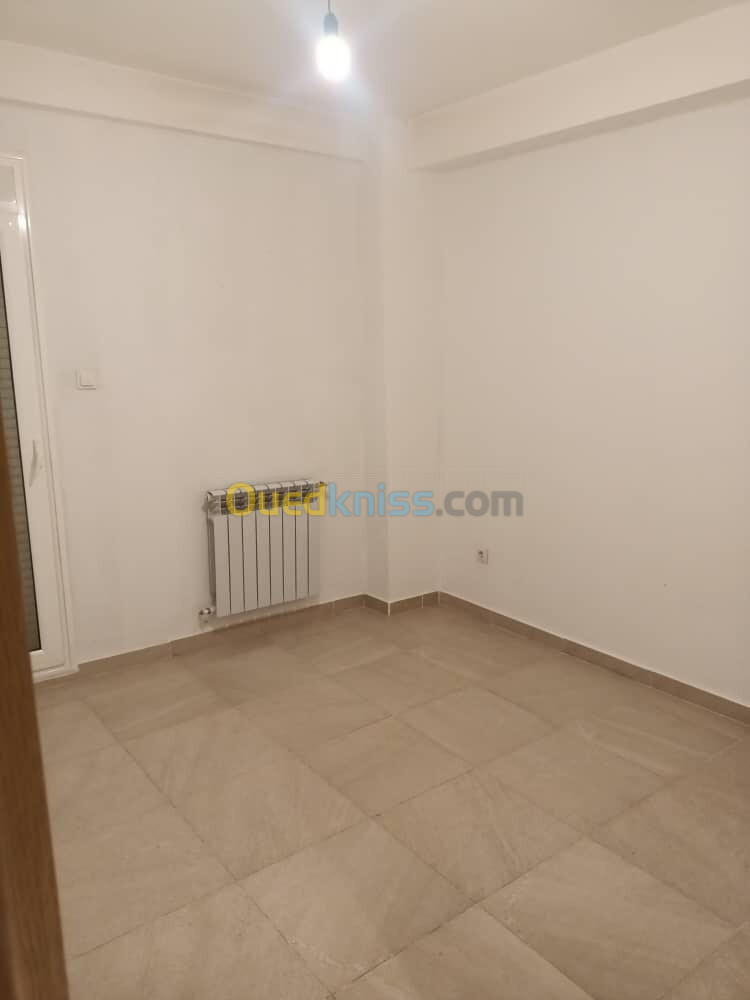 Location Appartement F4 Alger Souidania