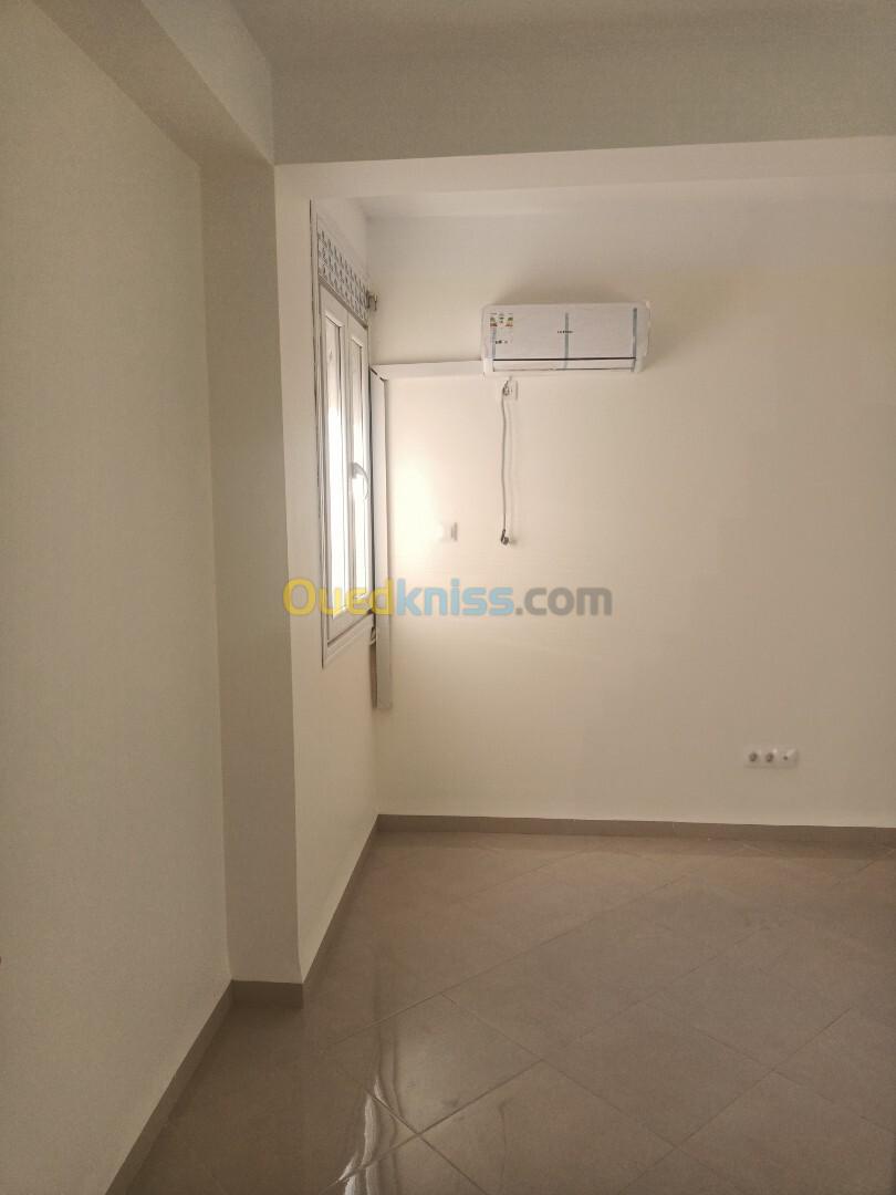 Location Appartement F4 Alger Souidania