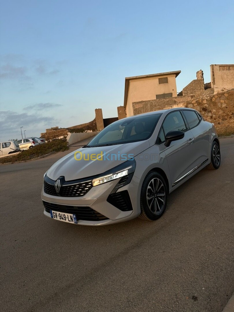 Renault Clio 5 /captur 2021 Techno. 2024