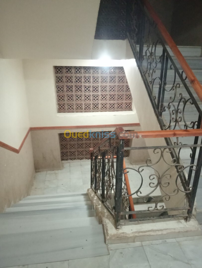 Location Appartement F4 Alger Bordj el kiffan