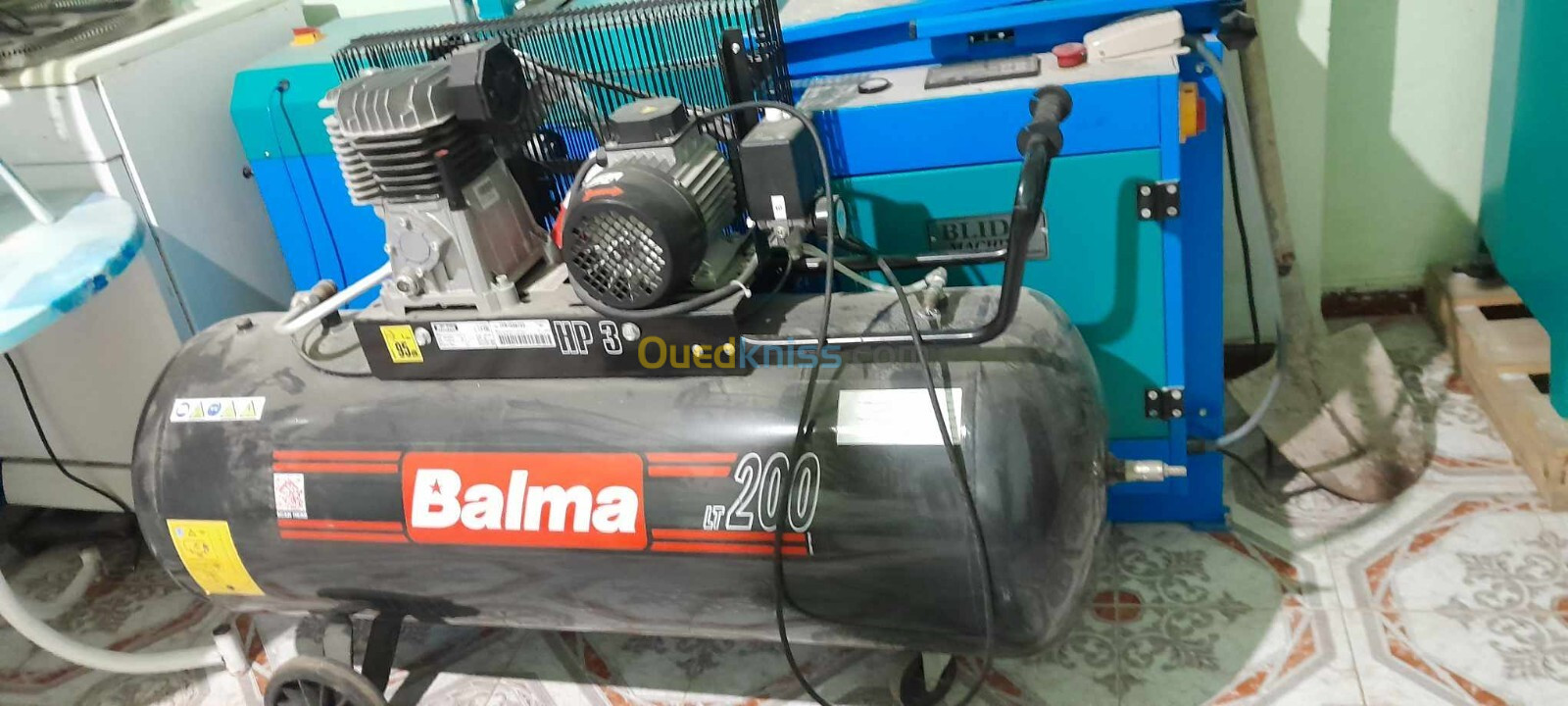 Compresseur balma 200L 