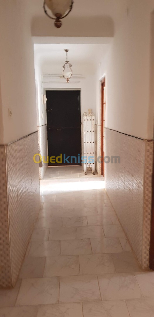 Location Appartement F4 Oran Bir el djir