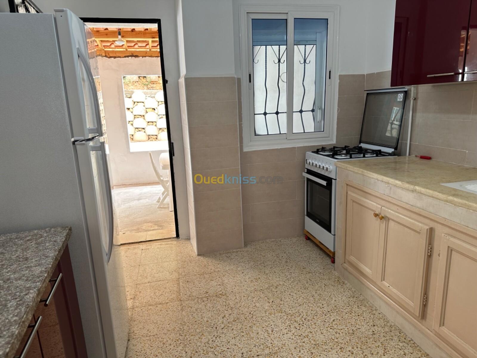 Location vacances Appartement Tipaza Ain tagourait