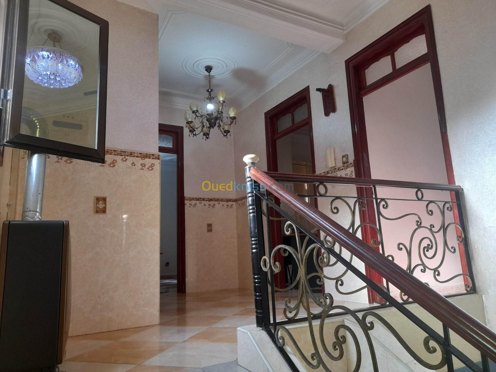 Location Appartement F4 Alger Hussein dey