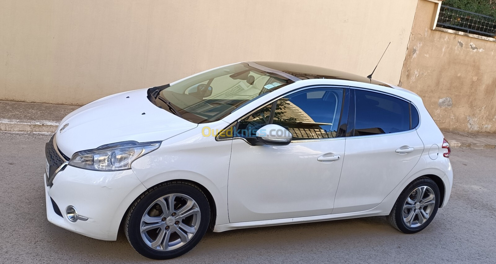 Peugeot 208 2012 Allure