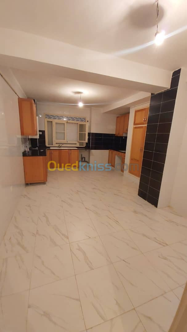 Location Appartement F4 Tipaza Fouka