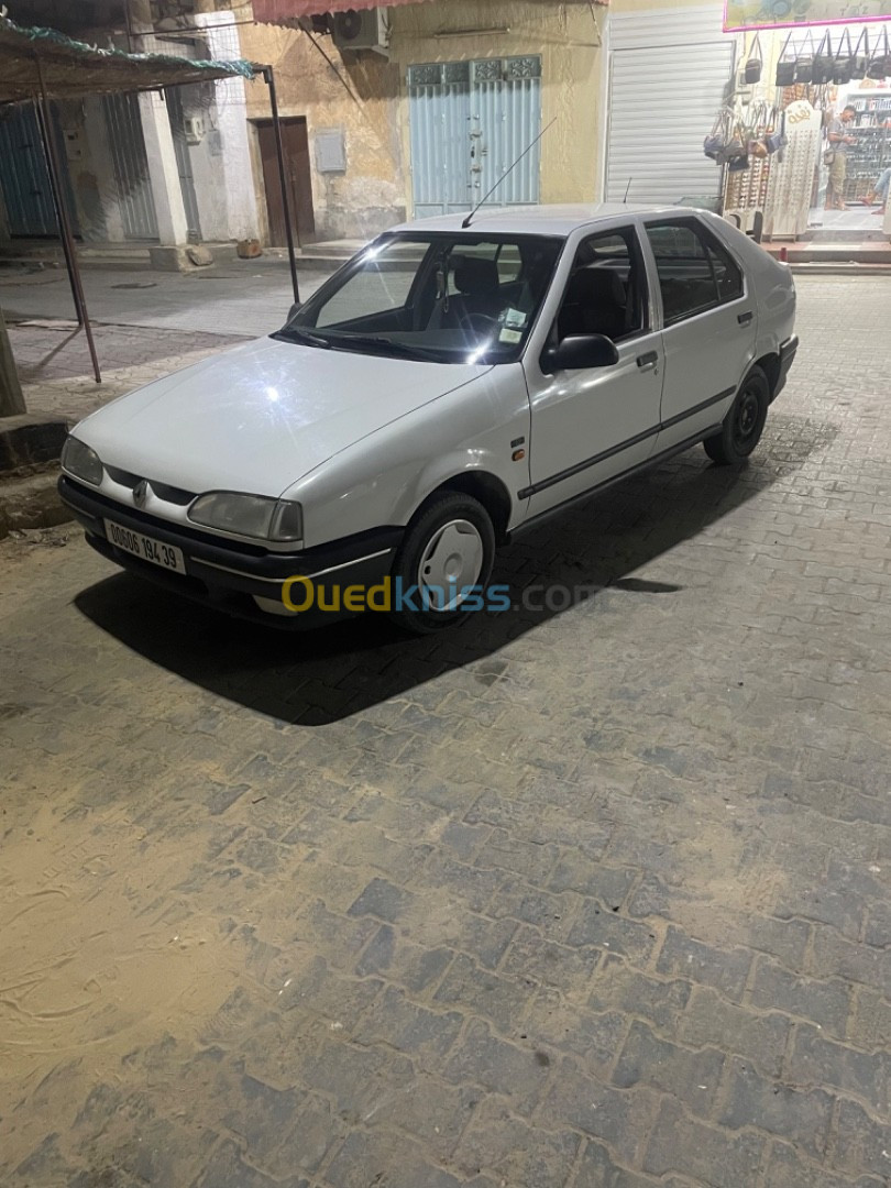 Renault 19 1994 Storia