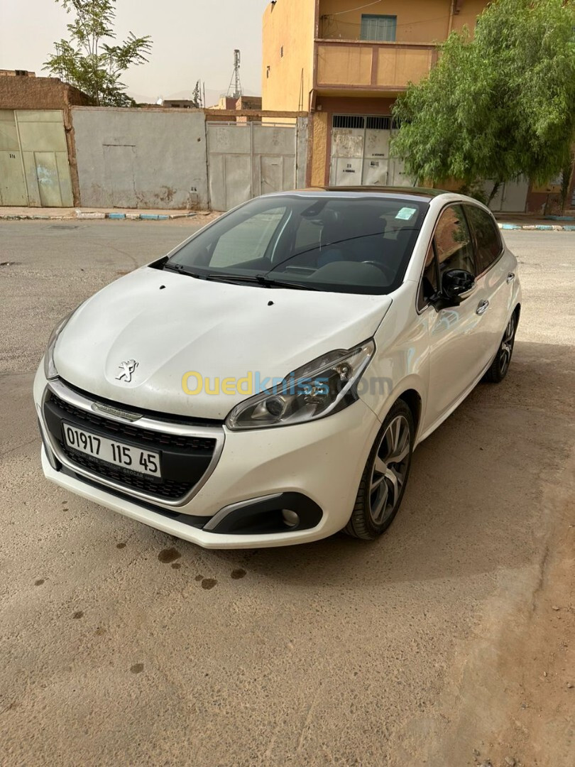 Peugeot 208 2015 Allure