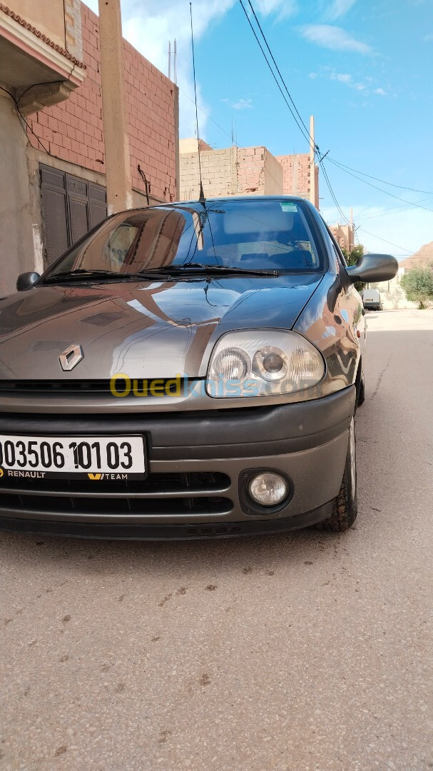 Renault Clio 2 2001 Alizé