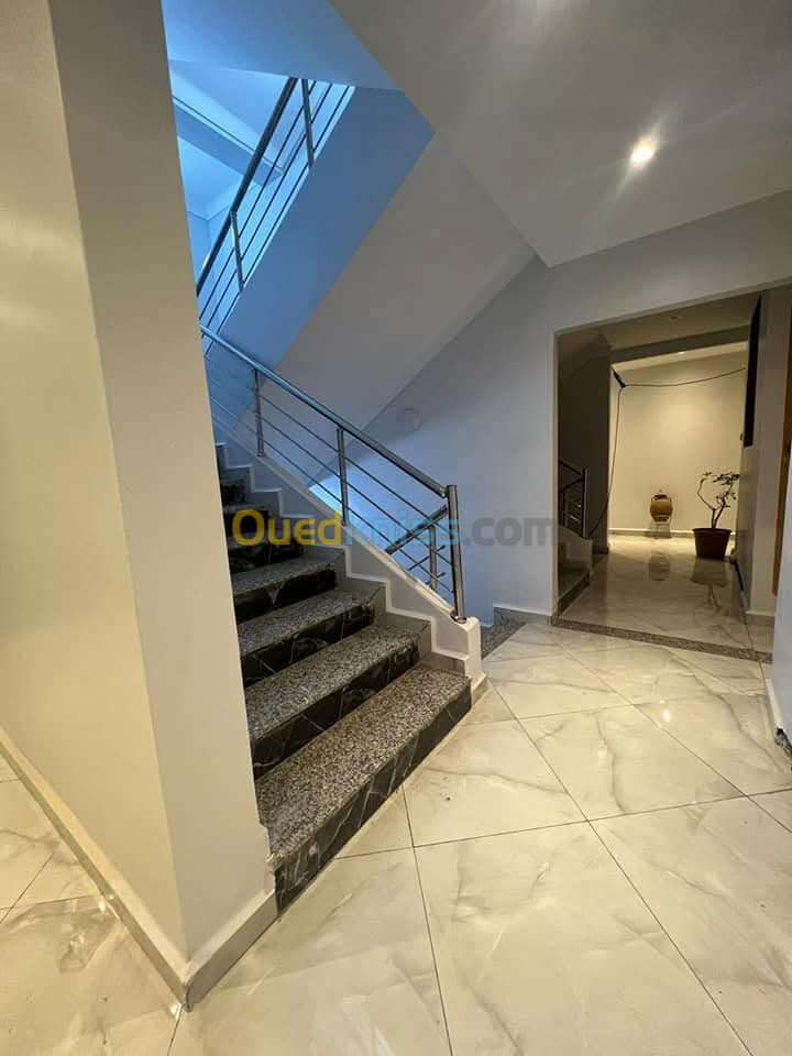 Vente Appartement F4 Alger Bordj el bahri