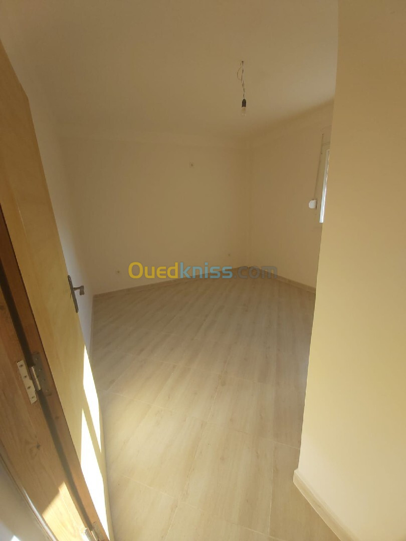 Location Niveau De Villa F4 Boumerdès Boumerdes