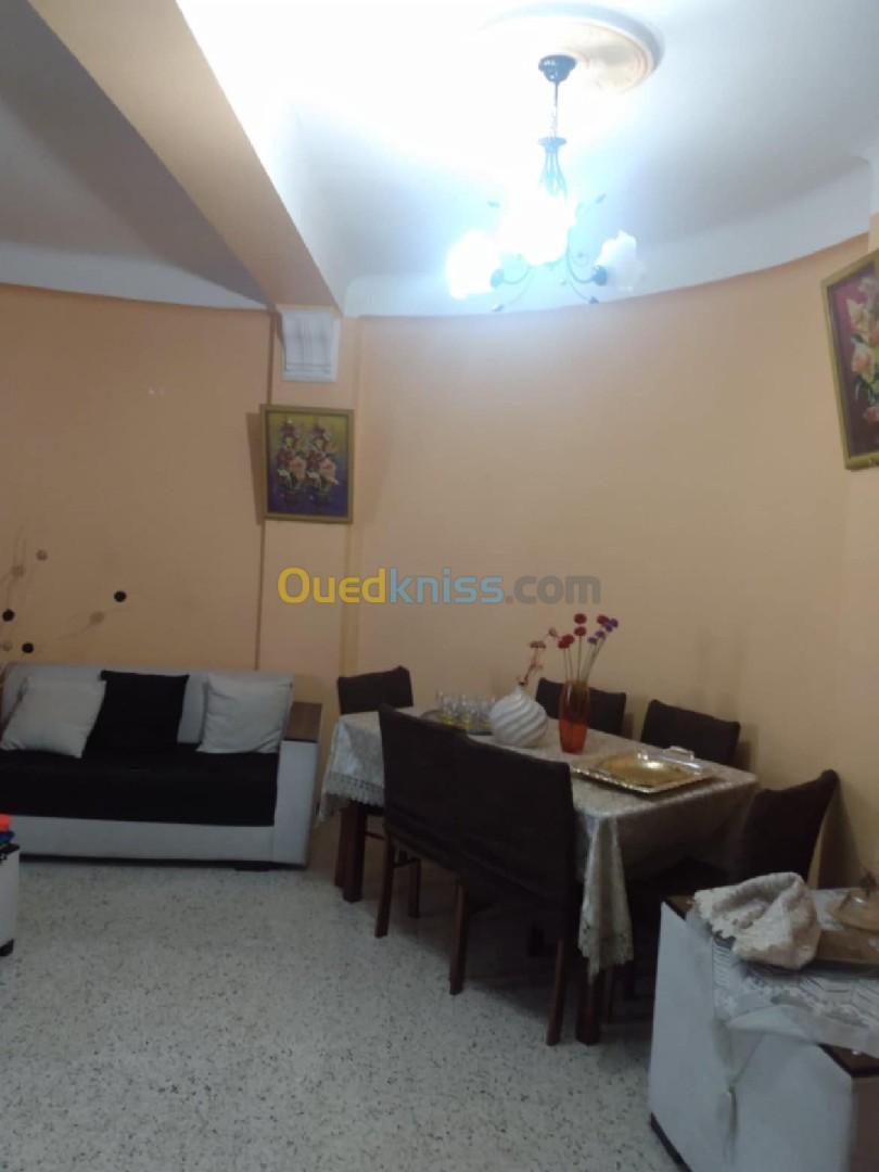 Location Appartement F3 Béjaïa Souk el thenine