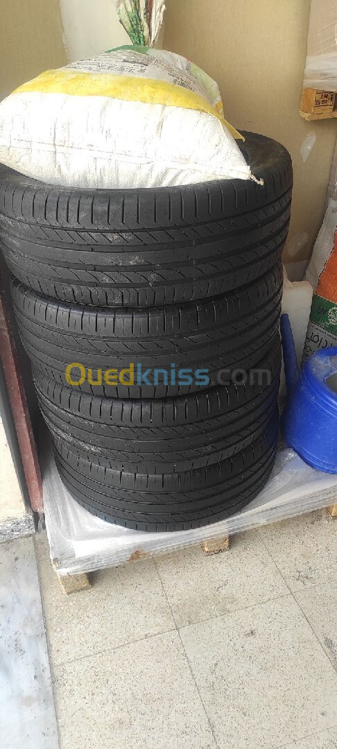  Continental 235/55R18 bonno