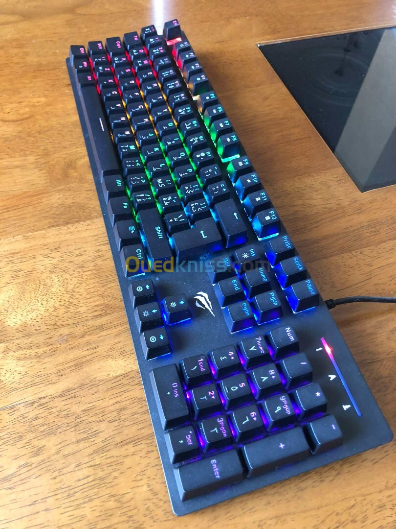 Clavier Gaming méchanique - BACKLIT KB858L by havit